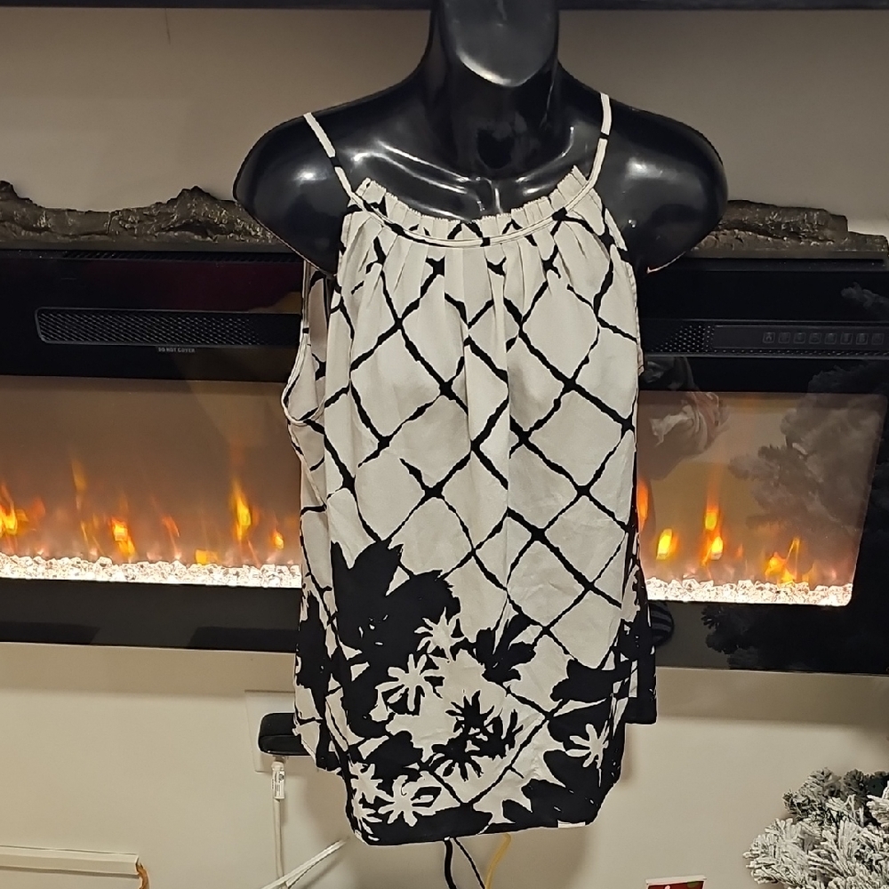 New York & Company Black and White Patterned Camisole